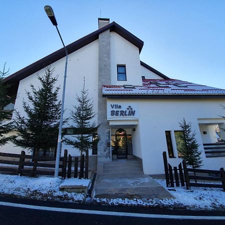 Vila Berlin Hotell Poiana Brasov Eksteriør bilde