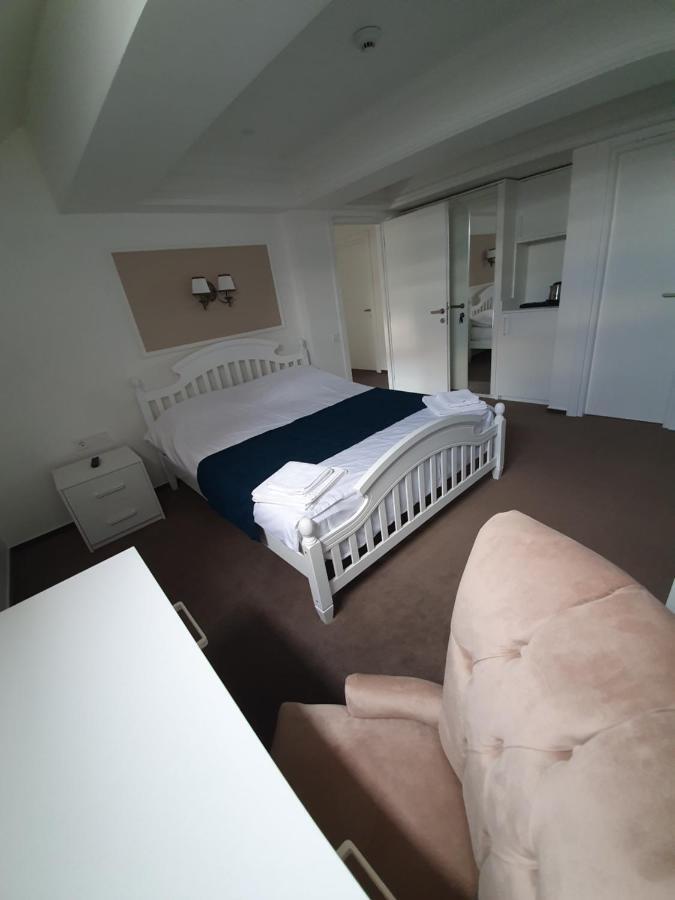 Vila Berlin Hotell Poiana Brasov Eksteriør bilde